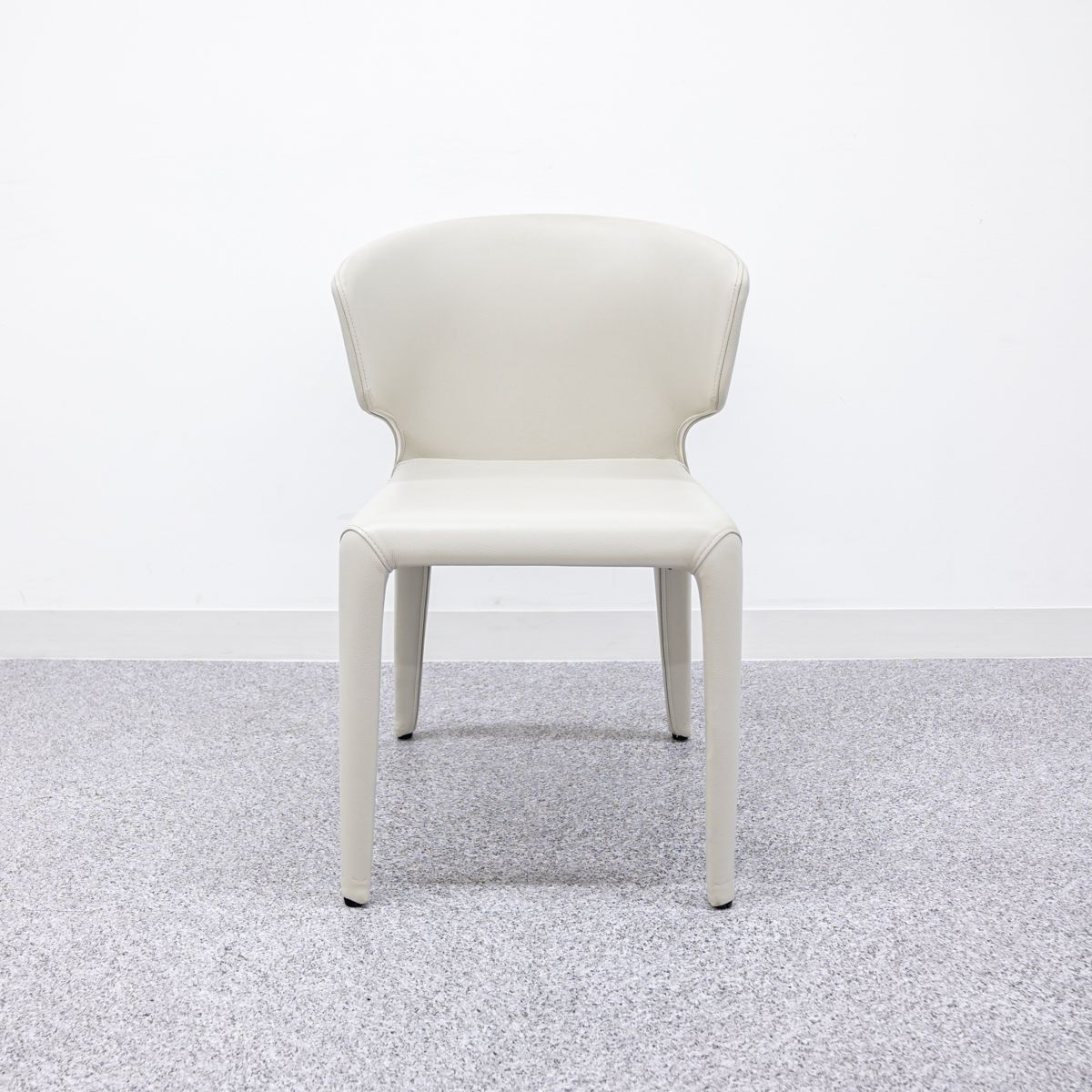 中古品】Cassina カッシーナ 367 HOLA オラ アームチェア 中古品】Cassina カッシーナ 367 HOLA オラ アームチェア