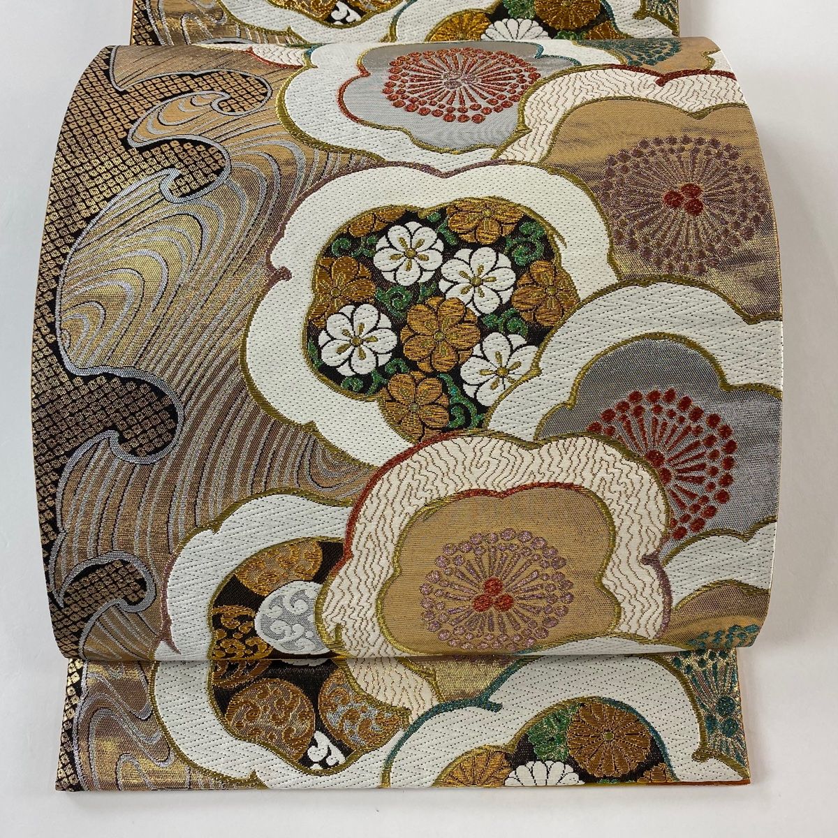 袋帯 秀品 振袖向き 梅 波 箔 金糸 ベージュ 六通 正絹