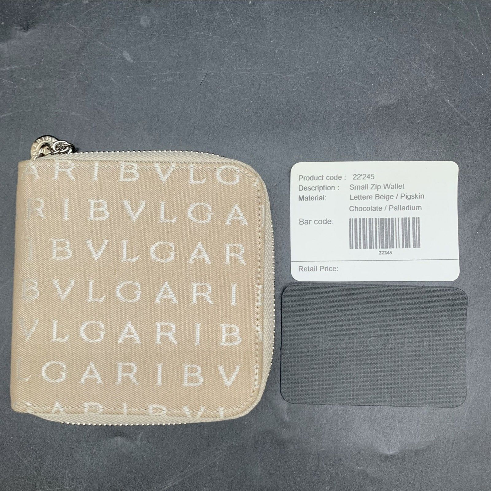 BVLGARI ブルガリ ロゴマニア 2つ折り ラウンドファスナー財布