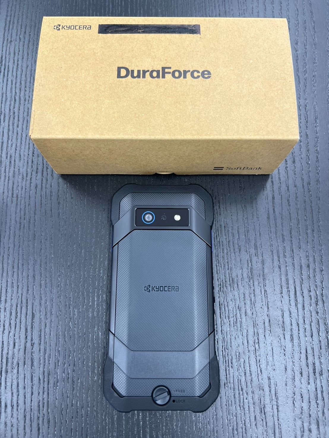スマートフォン　Kyocera DuraForce EX本体　新品　最終値引き スマートフォンKyocera DuraForce EX本体新品最終値引き