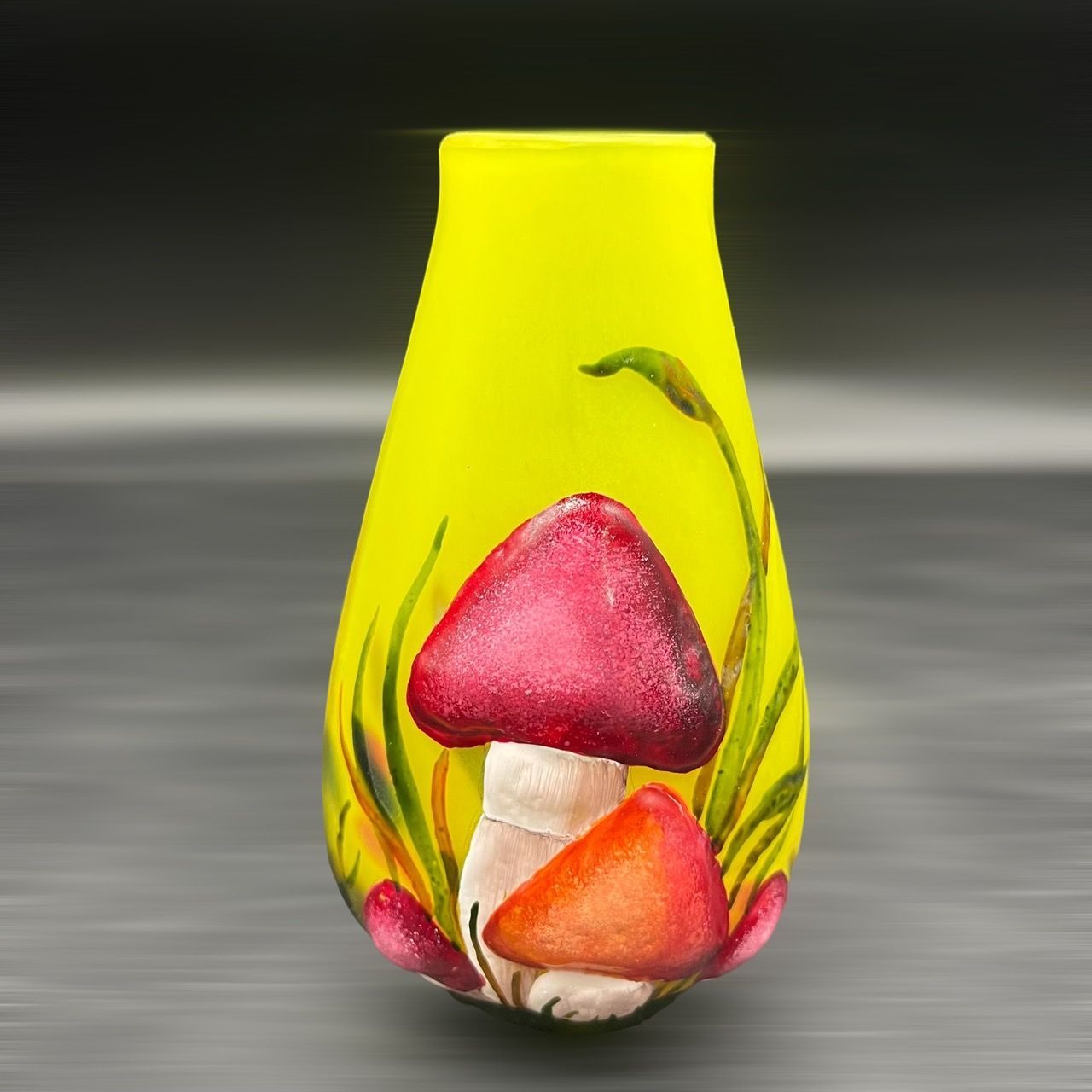 ドームナンシー かわいいサイズ　　花瓶　 被せガラス　アンテルカレール　茸立体