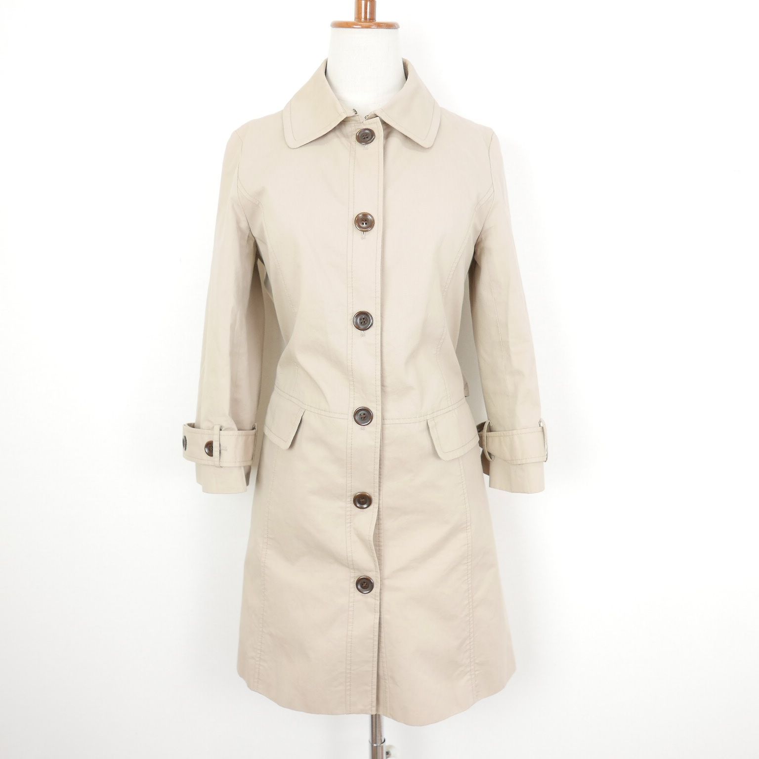 NIEMS◇ベージュ 春秋トレンチコート arumotom【アルモトム】 | 2025 AUTUMN&WINTER 【トレンチコートセットアップ】  トレンチコートとスカートのセットアップ それぞれのアイテムでもコーディネートできる、大活躍する一枚 🤍サイズ🤍 S M L XL 🤍カラー🤍  カーキ ... NIEMS◆ベージュ　春秋トレンチコート