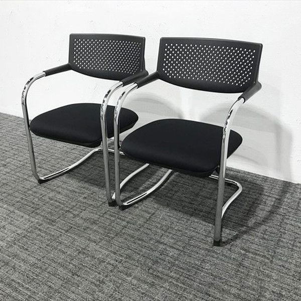 スタッキングチェア 2脚セット 肘付 ザーマス2 ブラック 会議椅子