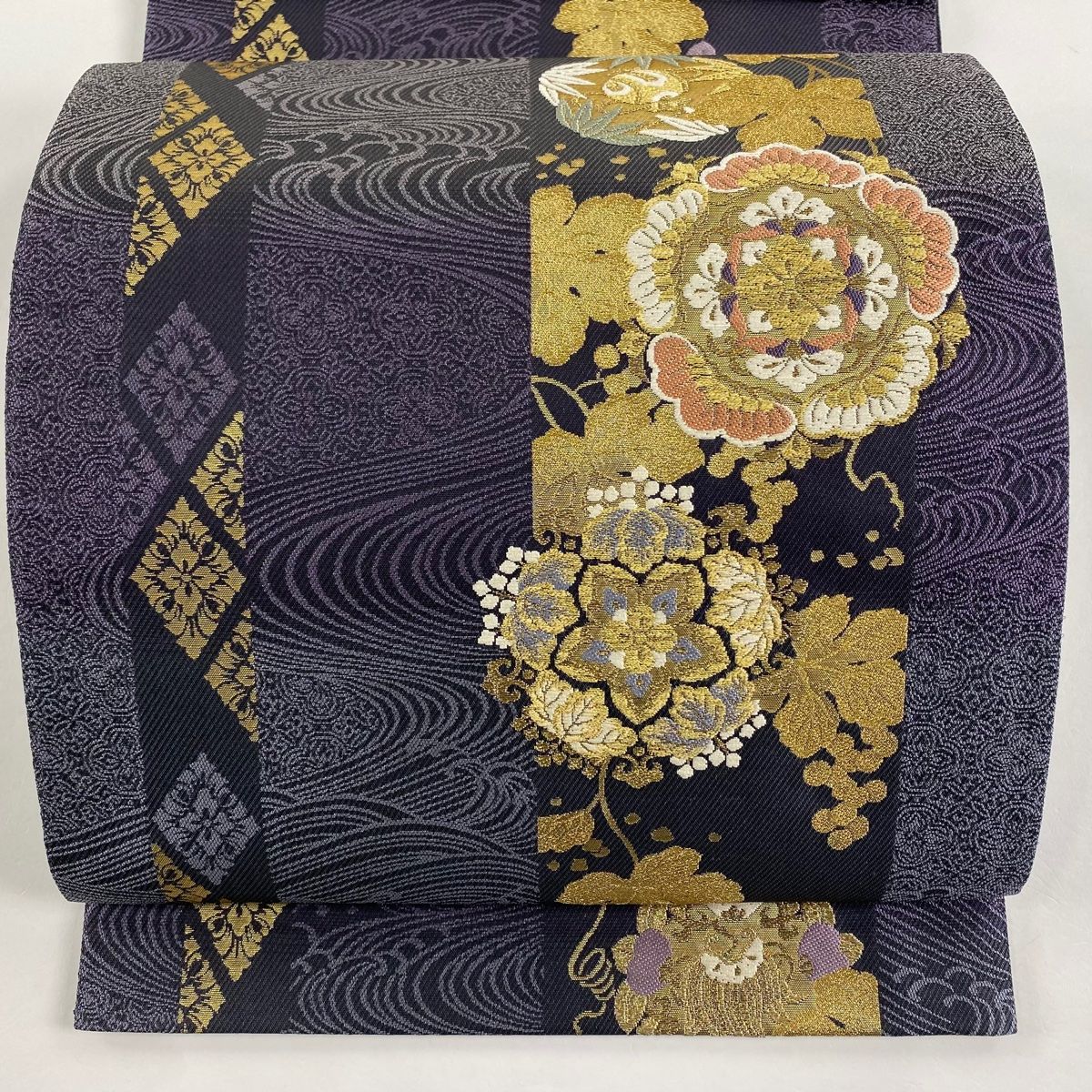 蔦葡萄　袋帯 袋帯 美品 名品 じゅらく 落款 葡萄 松 金糸 箔 灰紫 六通 正絹