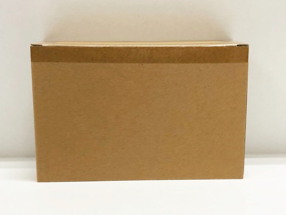 30. 輸送箱未開封