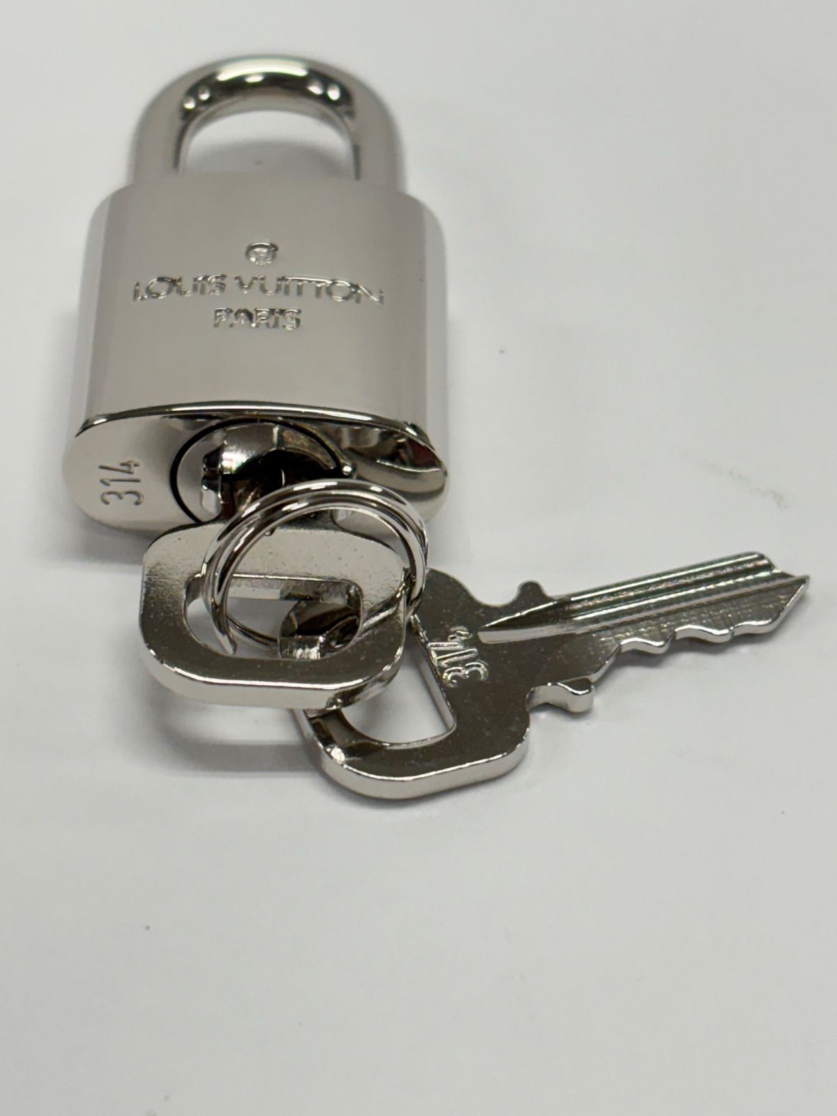 LOUIS VUITTON ルイヴィトン 鍵 カデナ パドロック 南京錠 - メルカリ