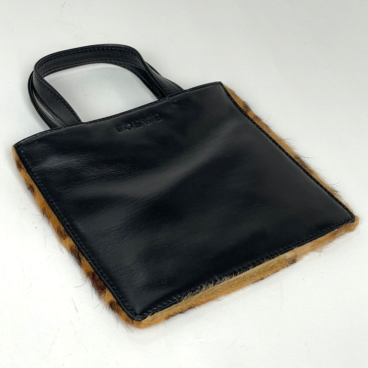 ロエベ LOEWE レオパード柄 ハンドバッグ ヒョウ柄 ロゴ ロエベ LOEWE レオパード柄 ハンドバッグ ヒョウ柄 ロゴ