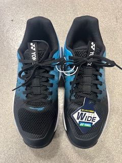 ヨネックス パワークッションエアラスダッシュ4ワイドGC SHTAD4WG 381