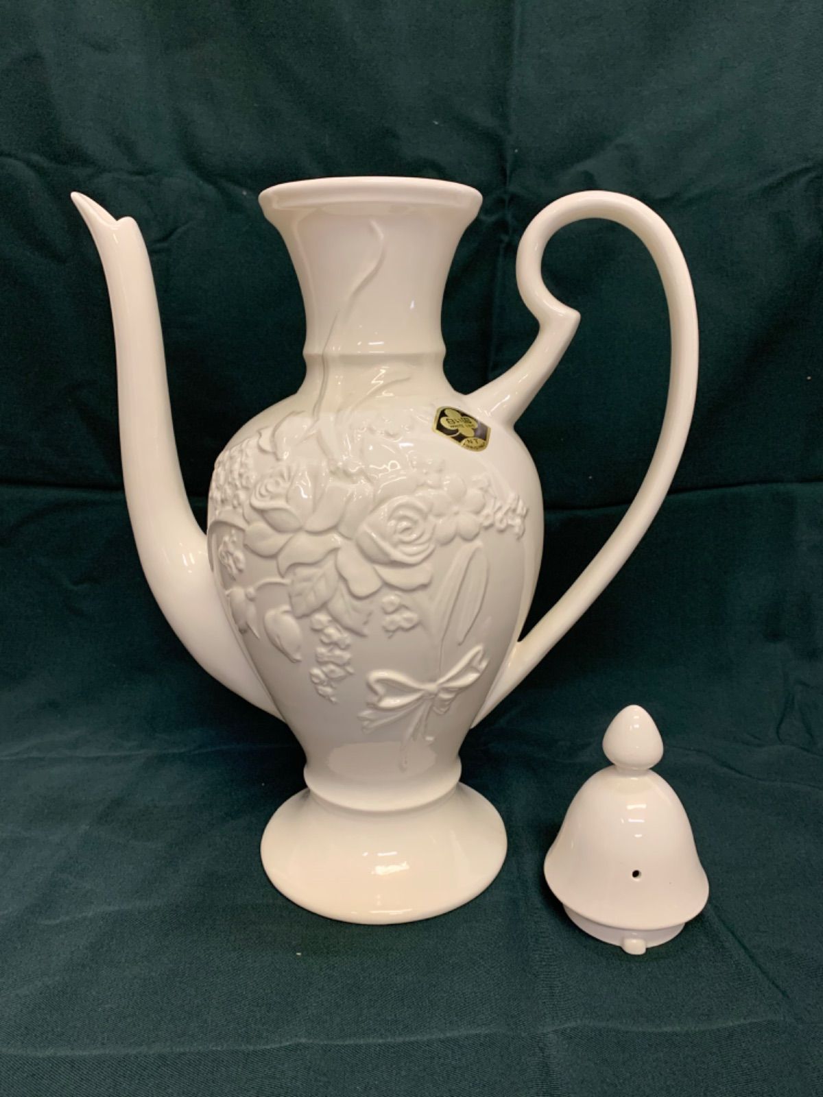 白磁 花模様 インテリアポット 白い園 NT ORIGINAL 陶器 水さし