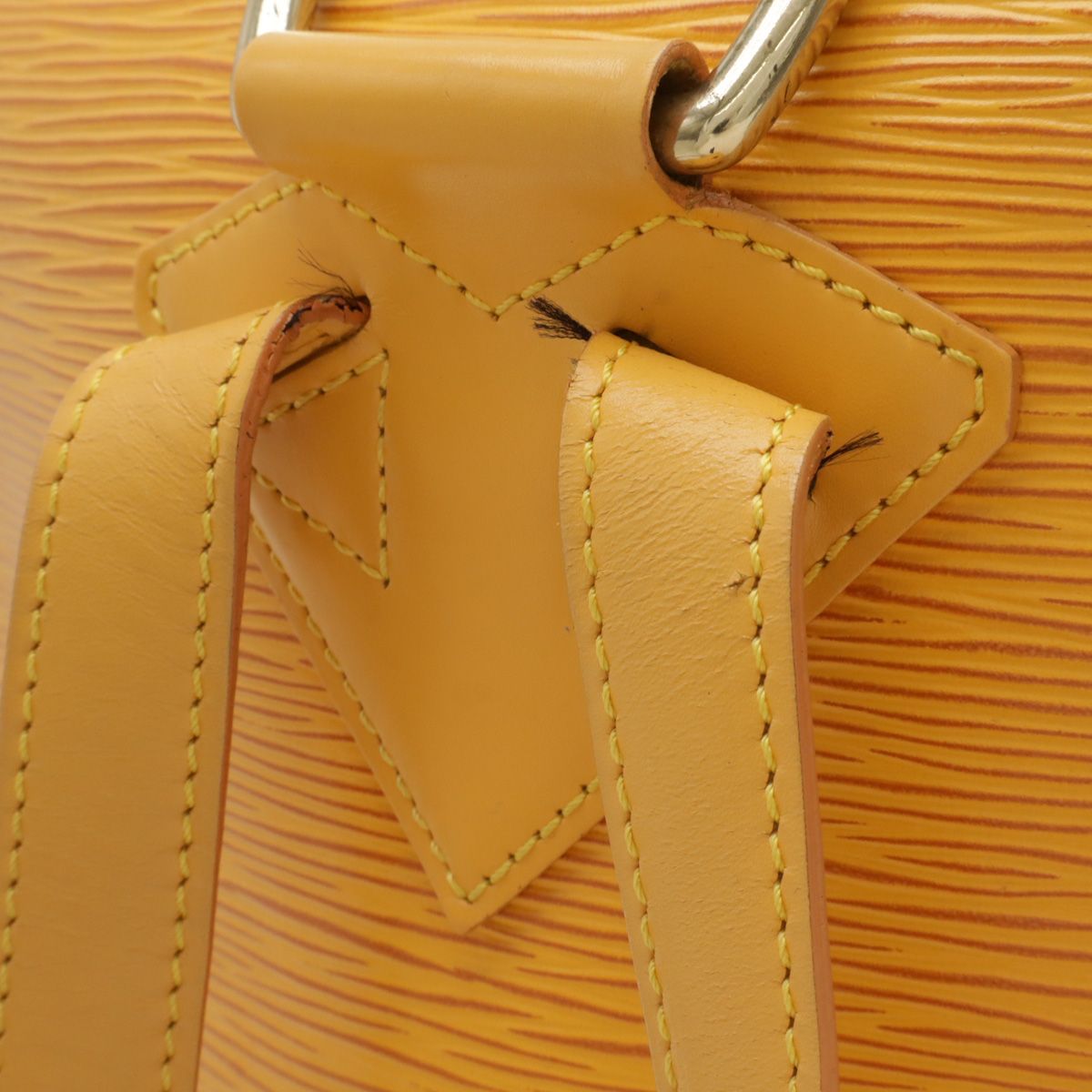 【中古美品】ルイ ヴィトン エピ リュックバックパック　タッシリイエロー LOUIS VUITTON - LOUIS VUITTON ルイ ヴィトン エピ コブラン
