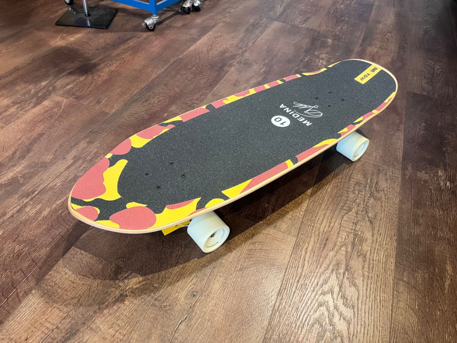 ヤウ サーフスケート 33.5'' メディーナ カモ メラキ