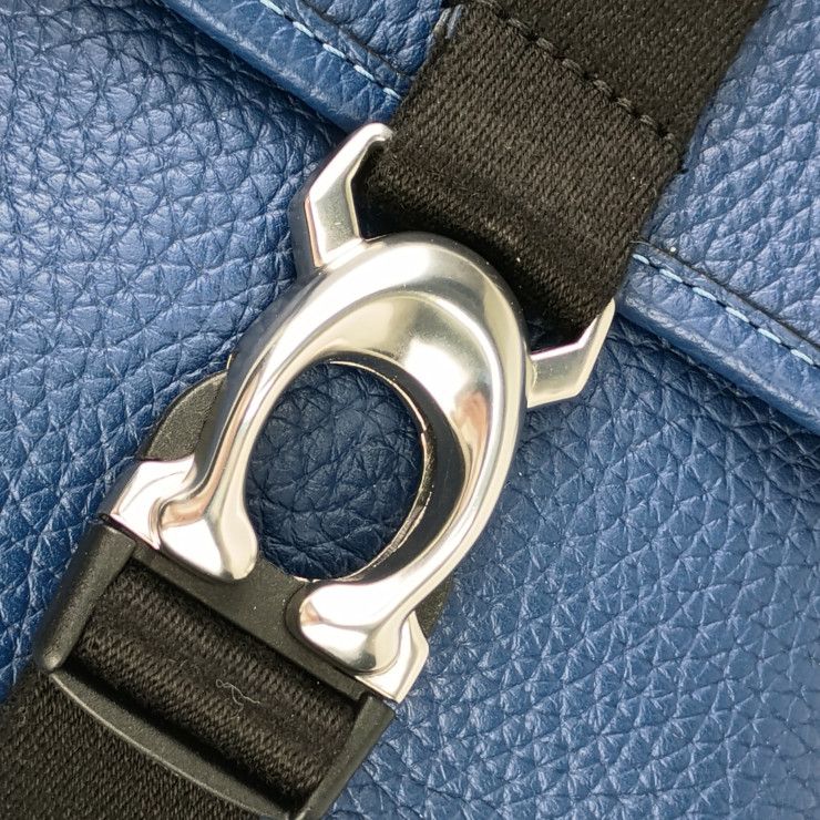 新古未使用展示品 COACH コーチ ショルダーバッグ BECK CROSSBODY