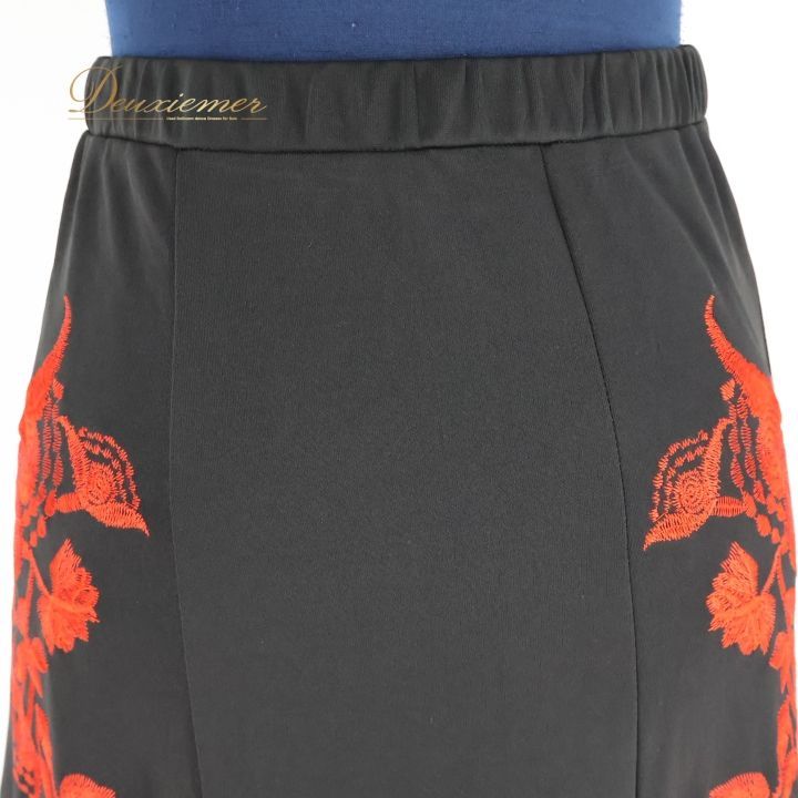 ファルダ スカート