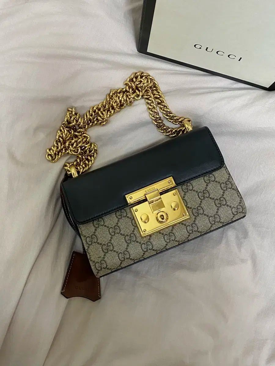 GUCCI グッチ パドロック ミニバッグ