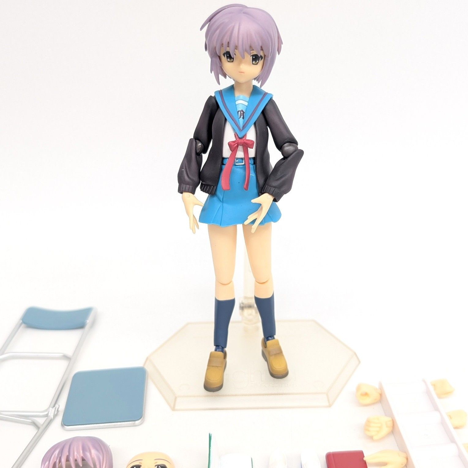 figma 涼宮ハルヒの憂鬱 長門有希 制服ver. 全高:約135mm 可動フィギュア Amazon.co.jp: figma 涼宮ハルヒの憂鬱 長門有希 制服ver. : ホビー
