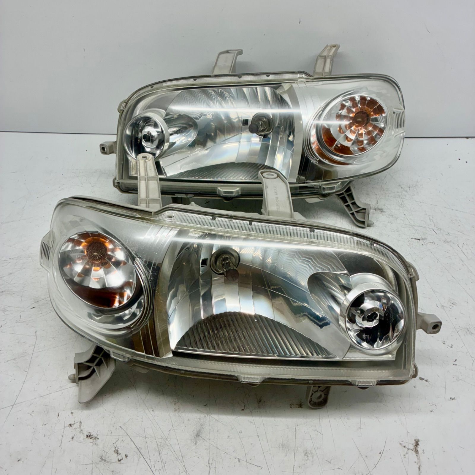 コーティング済 L350S L360S タント カジュアル ヘッドライト レンズ ランプ 左右セット LR ハロゲン レベ付 koito 100-51752 P71000