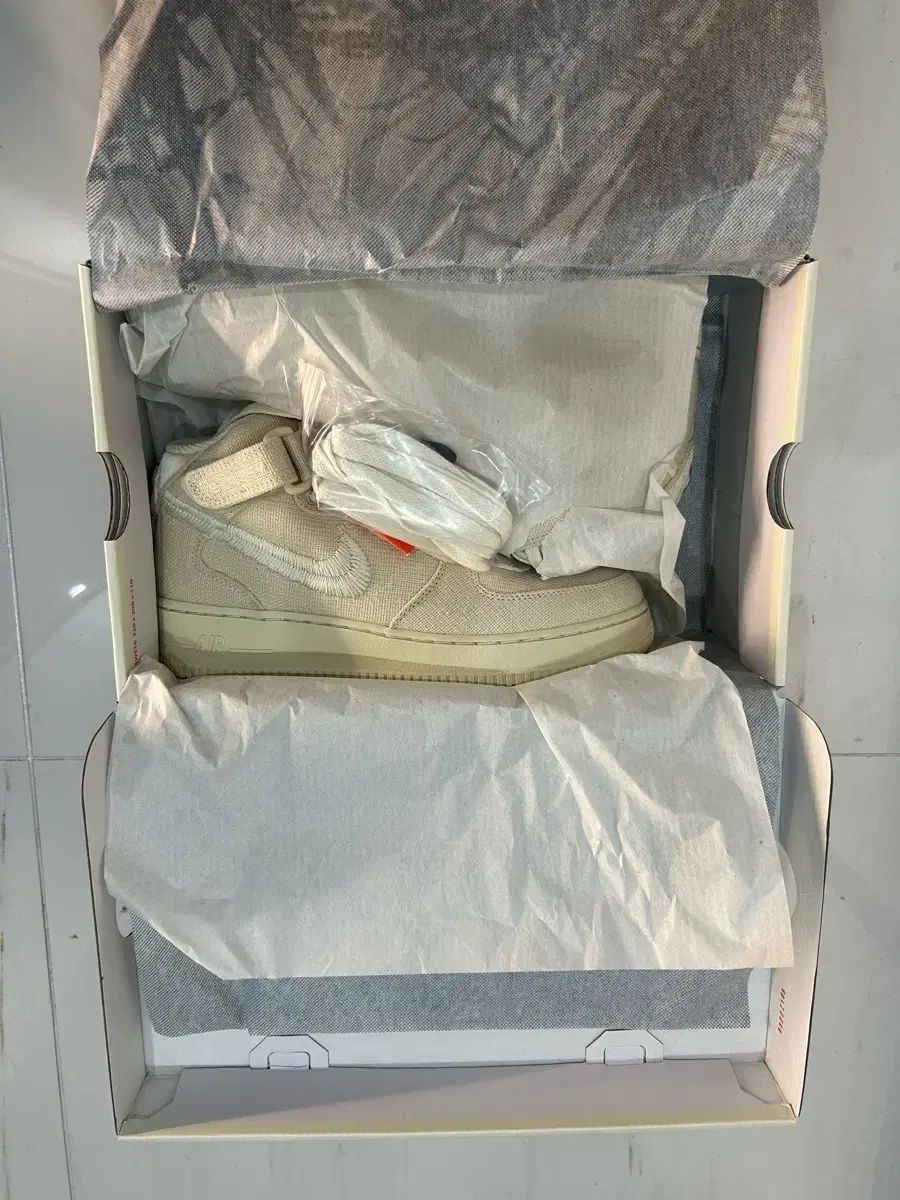 ナイキ x STUSSY ステューシー エアフォース 1 07 ミッド SP フォッシル