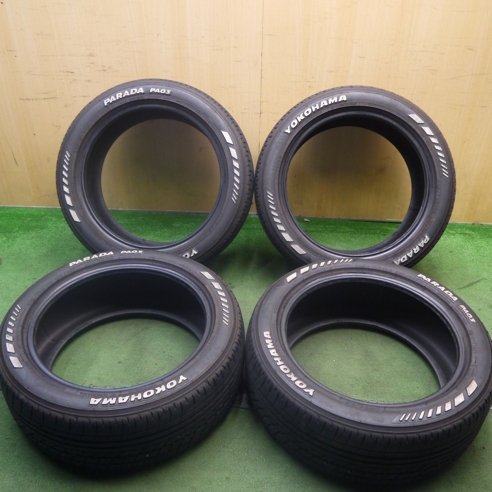 ヨコハマ　パラダ　ホワイトレター　225/50R18 2022年製　中古　2本 PARADA PA03 ハイエース200系 タイヤホイール ヨコハマ パラダ