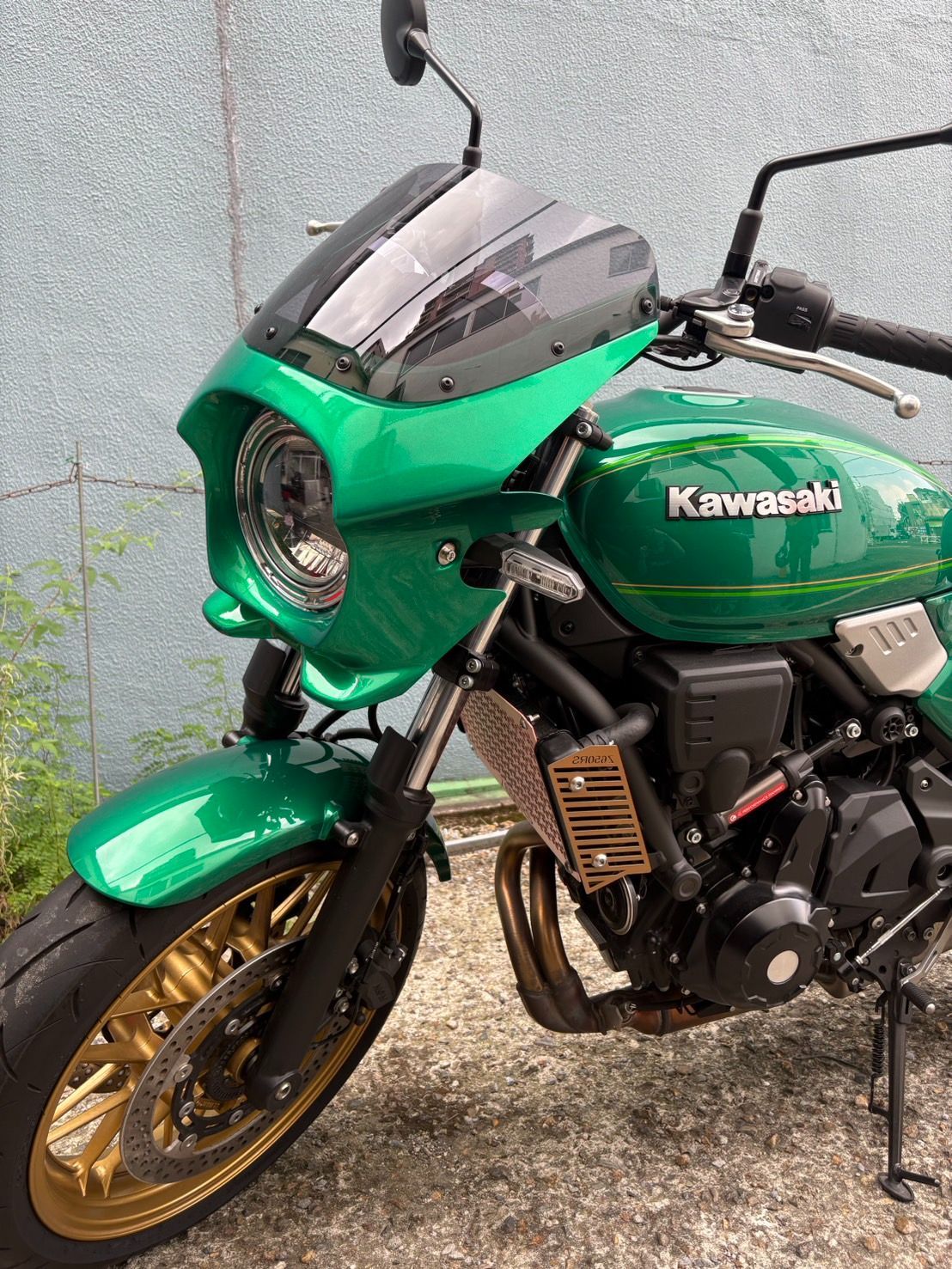 Z650RS ビキニカウル 純正色 メタリックムーンダストグレー マウントボルト Z650RS 専用設計 日本製 ビキニカウル メタリックムーンダストグレー