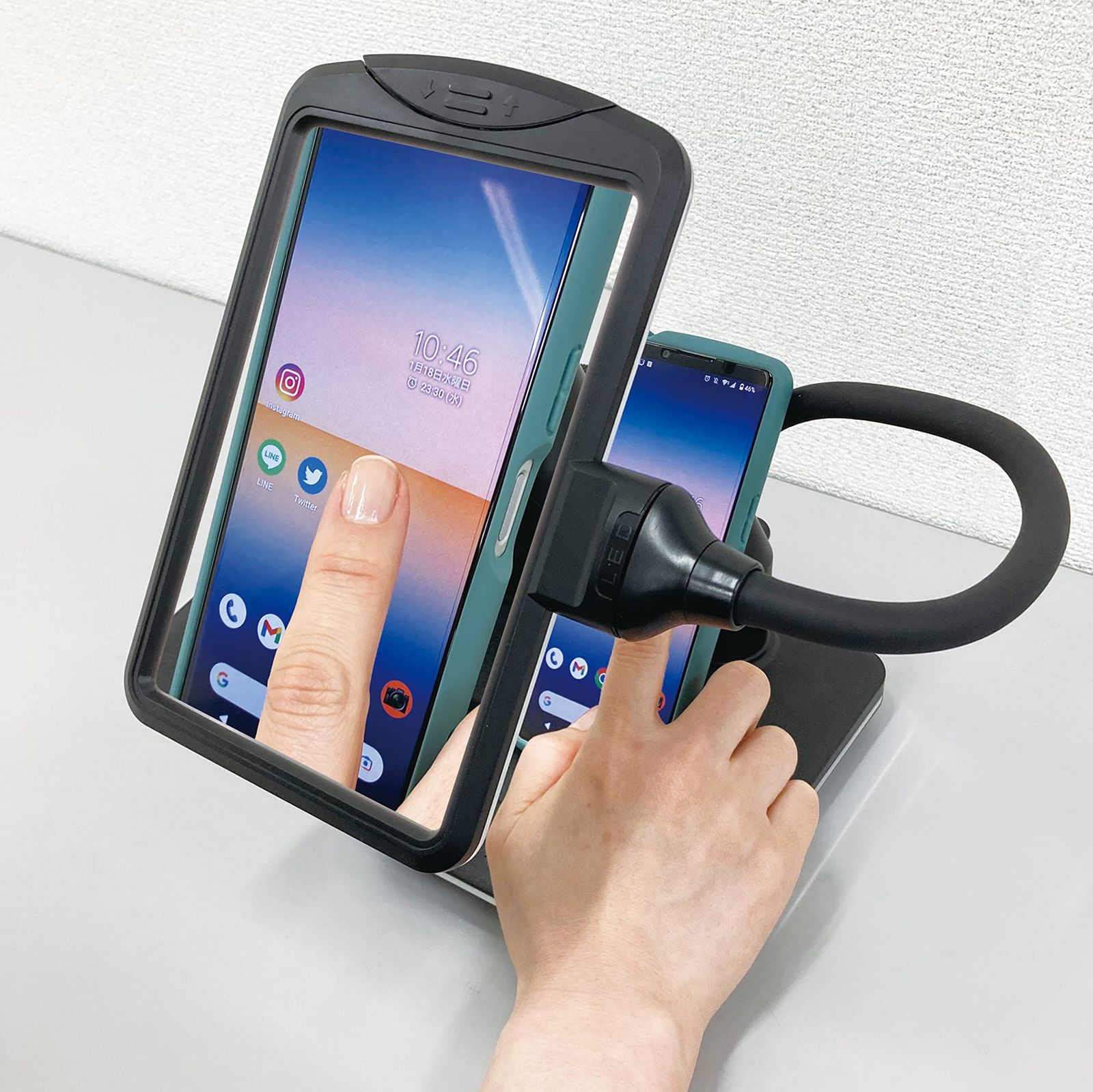 【本日のどっきりセール】 共栄プラスチック ルーペ スタンドライトルーペ LEDライト付き ブラック SR-75C-BL 今がお得！