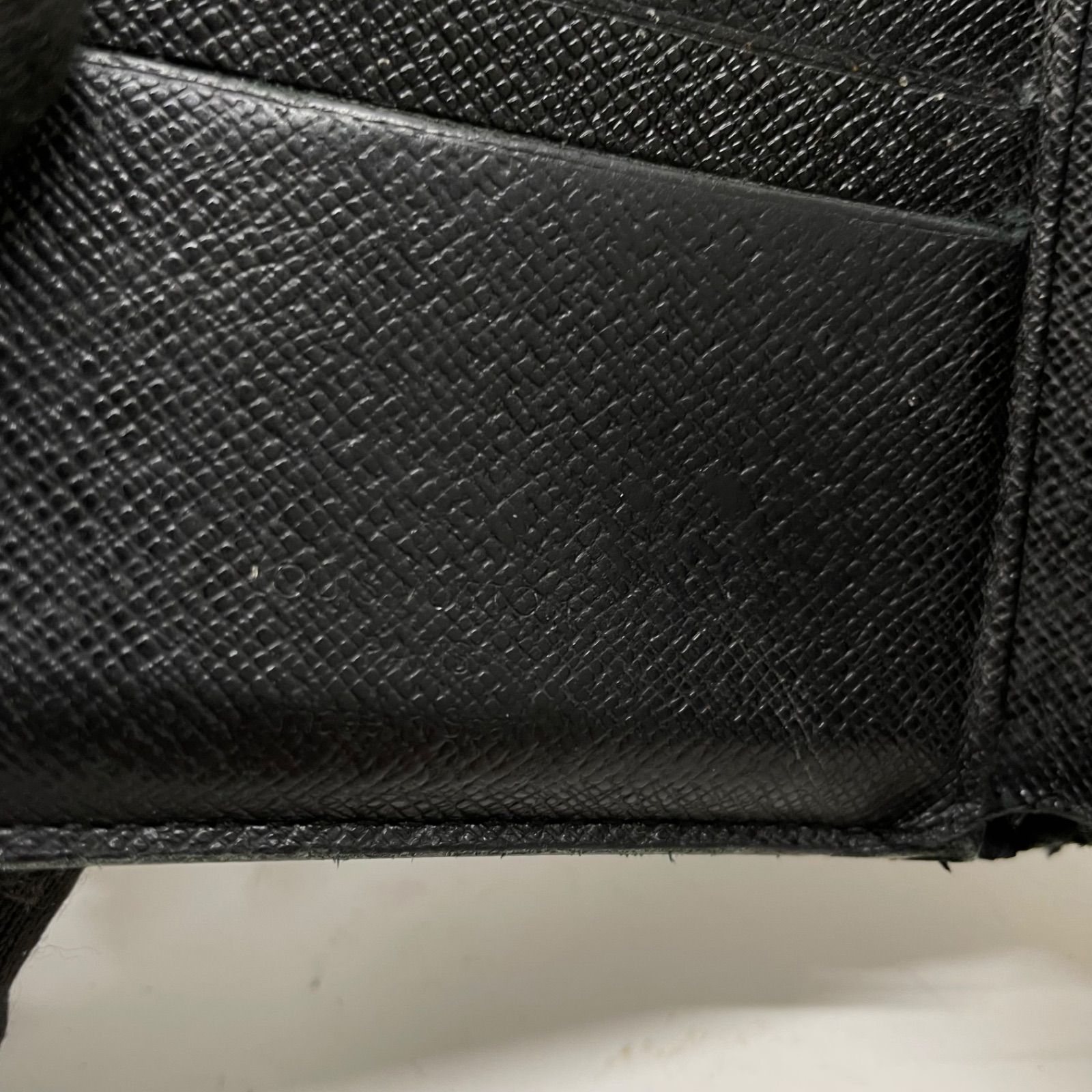 2447 LOUIS VUITTON ルイヴィトン ダミエ グラフィット 二つ折り