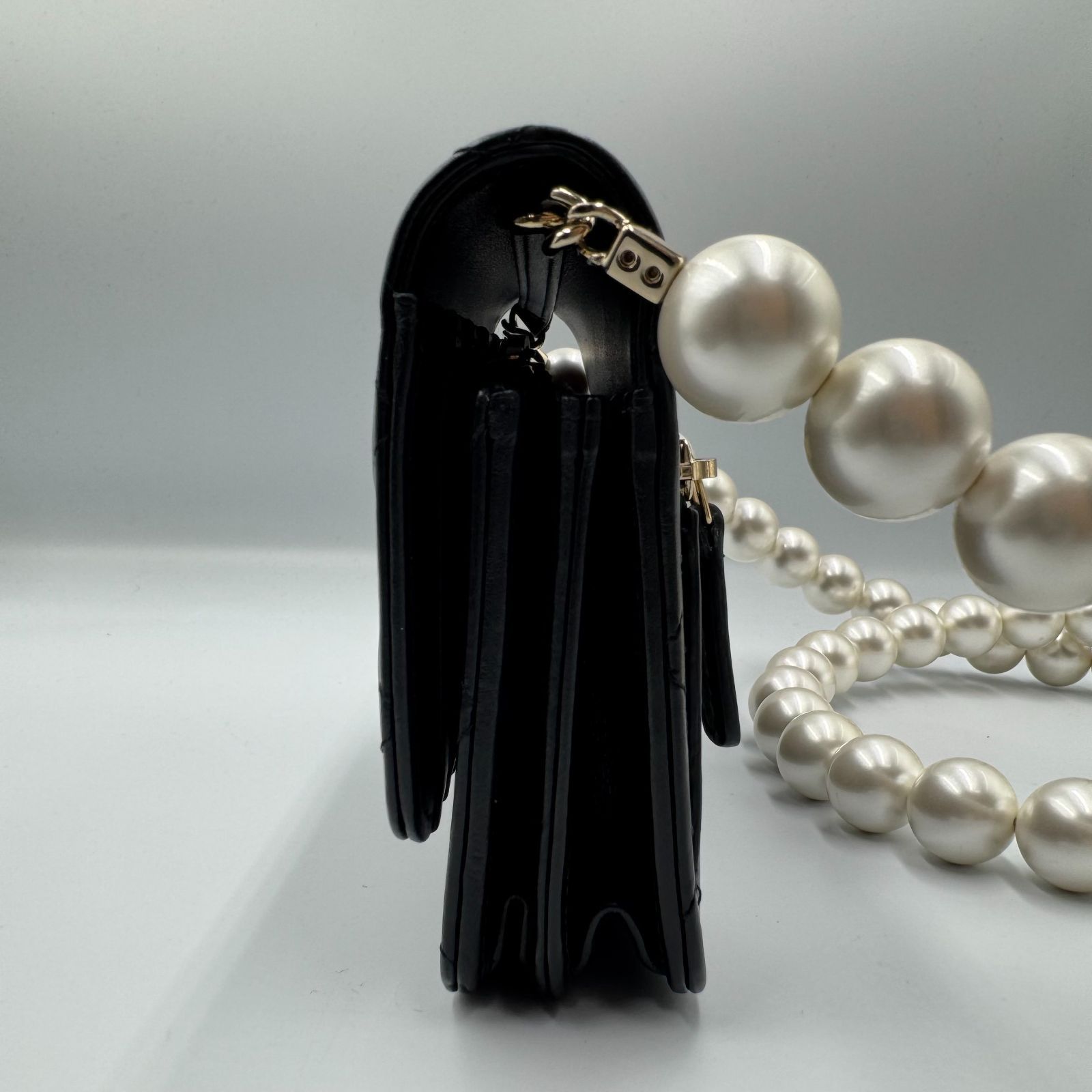 シャネル 珍しい☆パールチェーンウォレット ブラック CHANEL SALE 美品 シャネル ミニマトラッセ パールチェーン