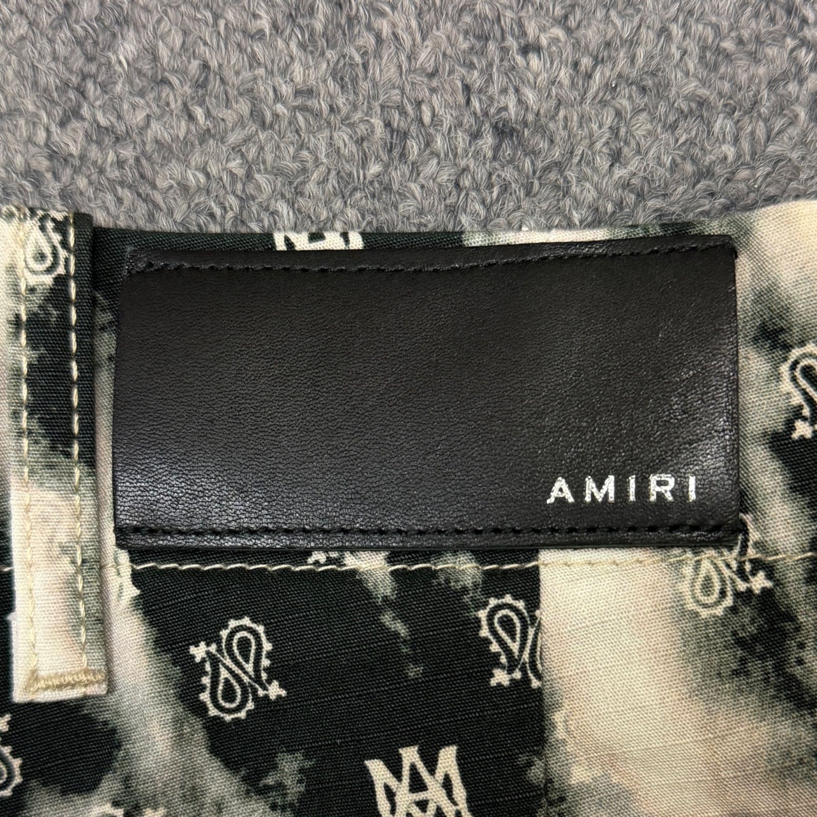 パンツ AMIRI Bleached Cargo Pants With 48 AMIRI Bleached Cargo Pants With 48