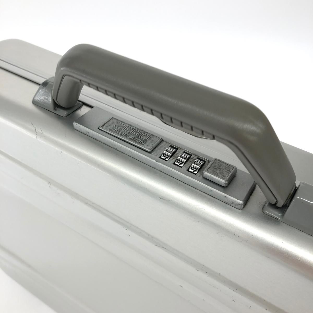 ZERO HALLIBURTON ゼロハリバートン アタッシュケース シルバーカラー