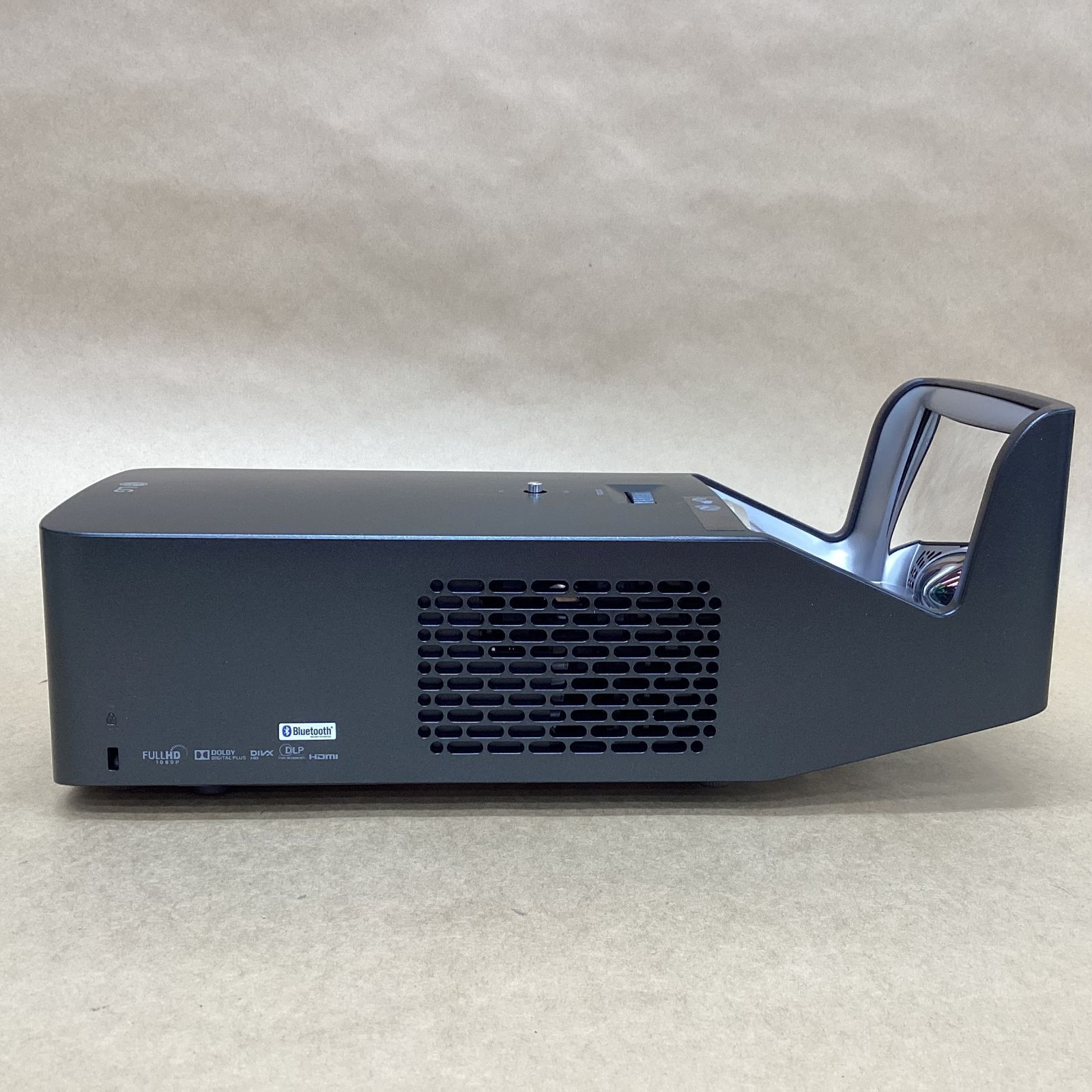 LG PF1000UG （短焦点プロジェクター） LG Minibeam UST PF1000UG 超短