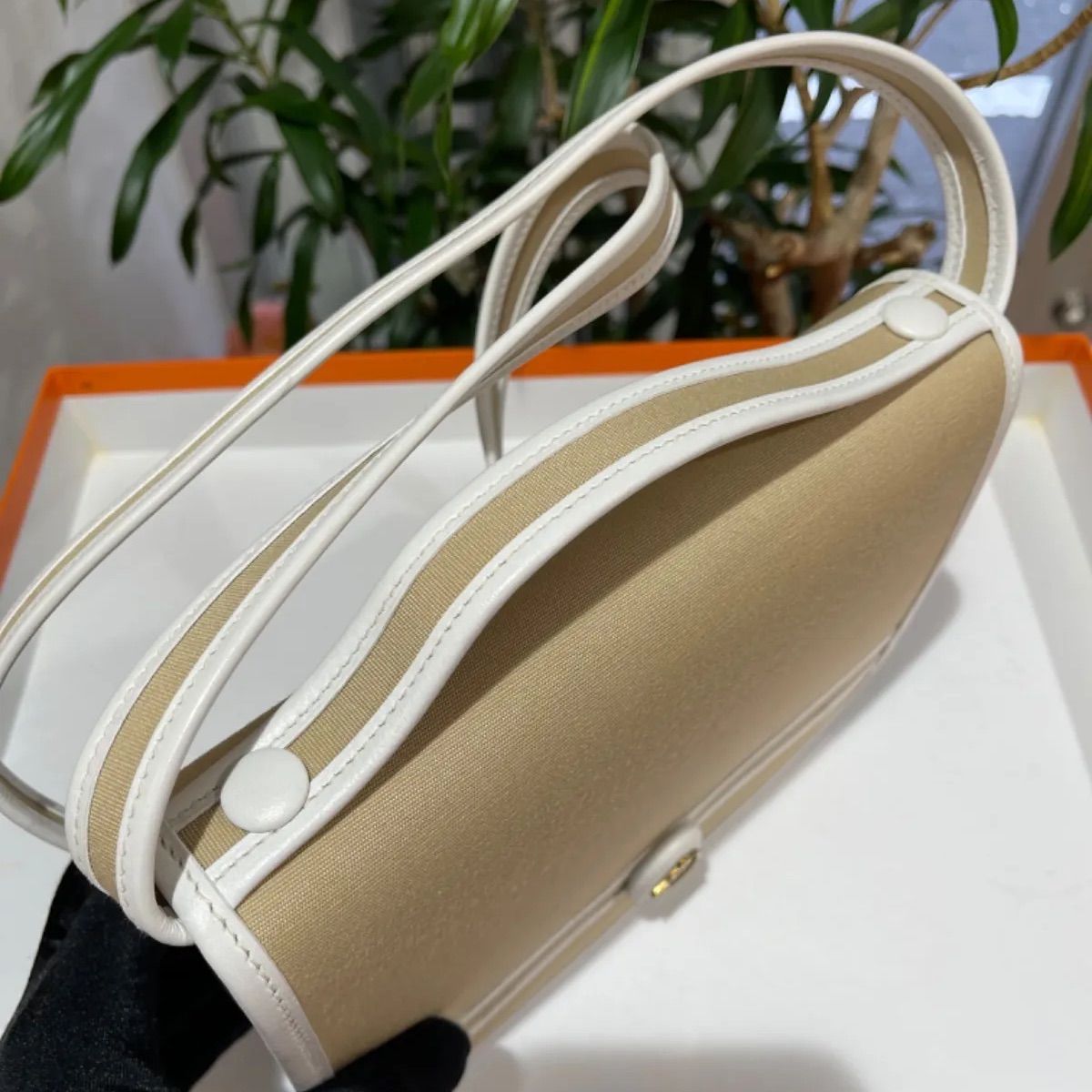 新品同様品】HERMES エルメス ジョッキー 2WAYショルダーバッグ トワルオフィシエ×ヴォーグレネ ベージュ×ホワイト ゴールド金具  ヴィンテージ 中古 クラッチバッグ セカンドバッグ 2WAYバッグ ハンドバッグ レディース ブランド 白 バック - メルカリ