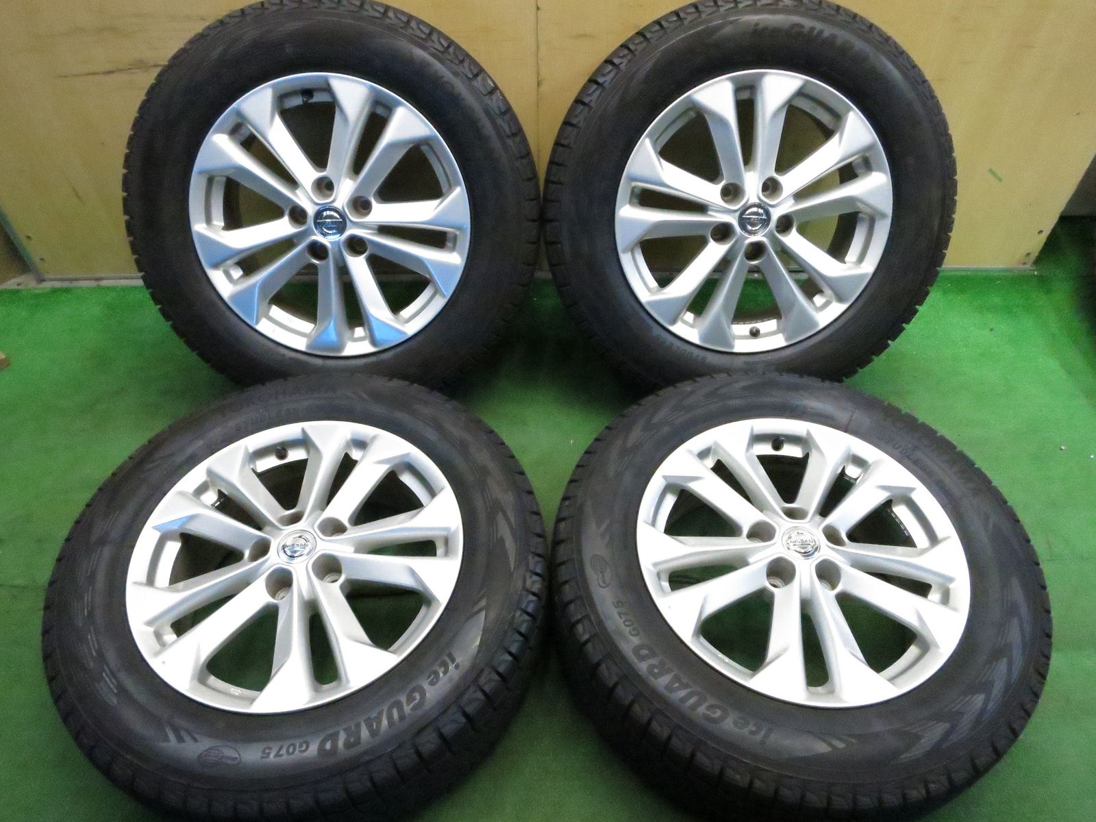 ☆日産純正 バリ溝 225/65R17 スタッドレス アルミホイールSET 