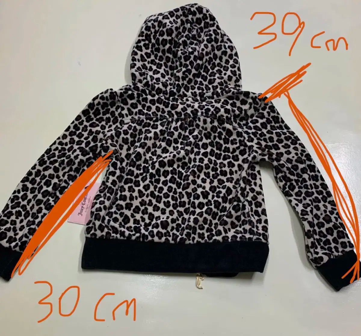 【新品未使用】JUICY COUTURE フード付きパーカー M 新品 JUICY COUTURE(ジューシークチュール) キッズホッピー