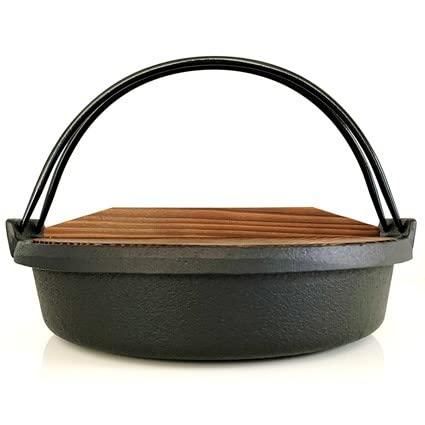 南部鉄器 すき焼兼ギョーザ鍋 ツル付 木蓋付 すき焼き鍋 餃子鍋 いろり鍋 鋳鉄鍋 内径24cm IH対応