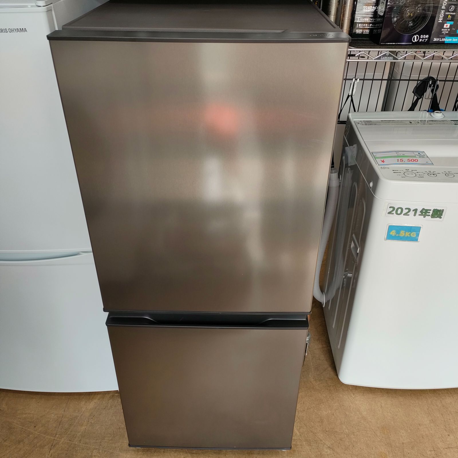 2023年製　AQUA 135ℓ 冷蔵庫　ブラック　一人暮らし アクア AQUA 冷蔵庫 135L 23年式 AQR-J14N(S)地域限定送料・設置