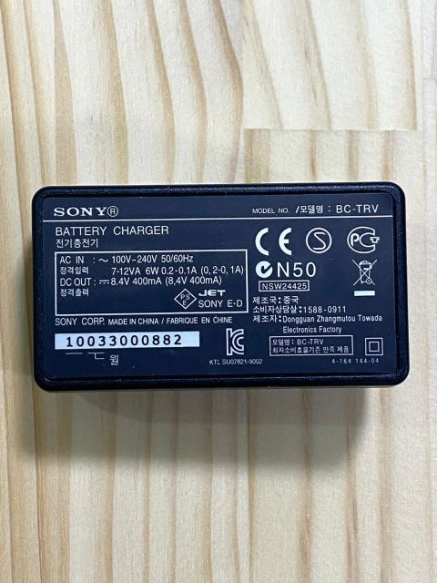 【最新の】 ソニー SONY バッテリーチャージャー BC-TRV 挑戦