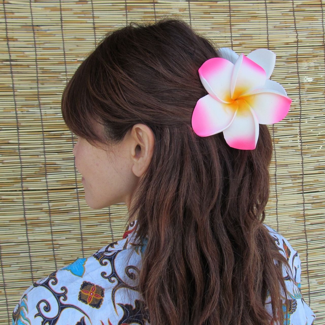 #1239-2　新品　8個　ヘアクリップ　髪飾り　プルメリア　パープル/ホワイト 1239-2 新品 8個 ヘアクリップ 髪飾り プルメリア パープル/ホワイト