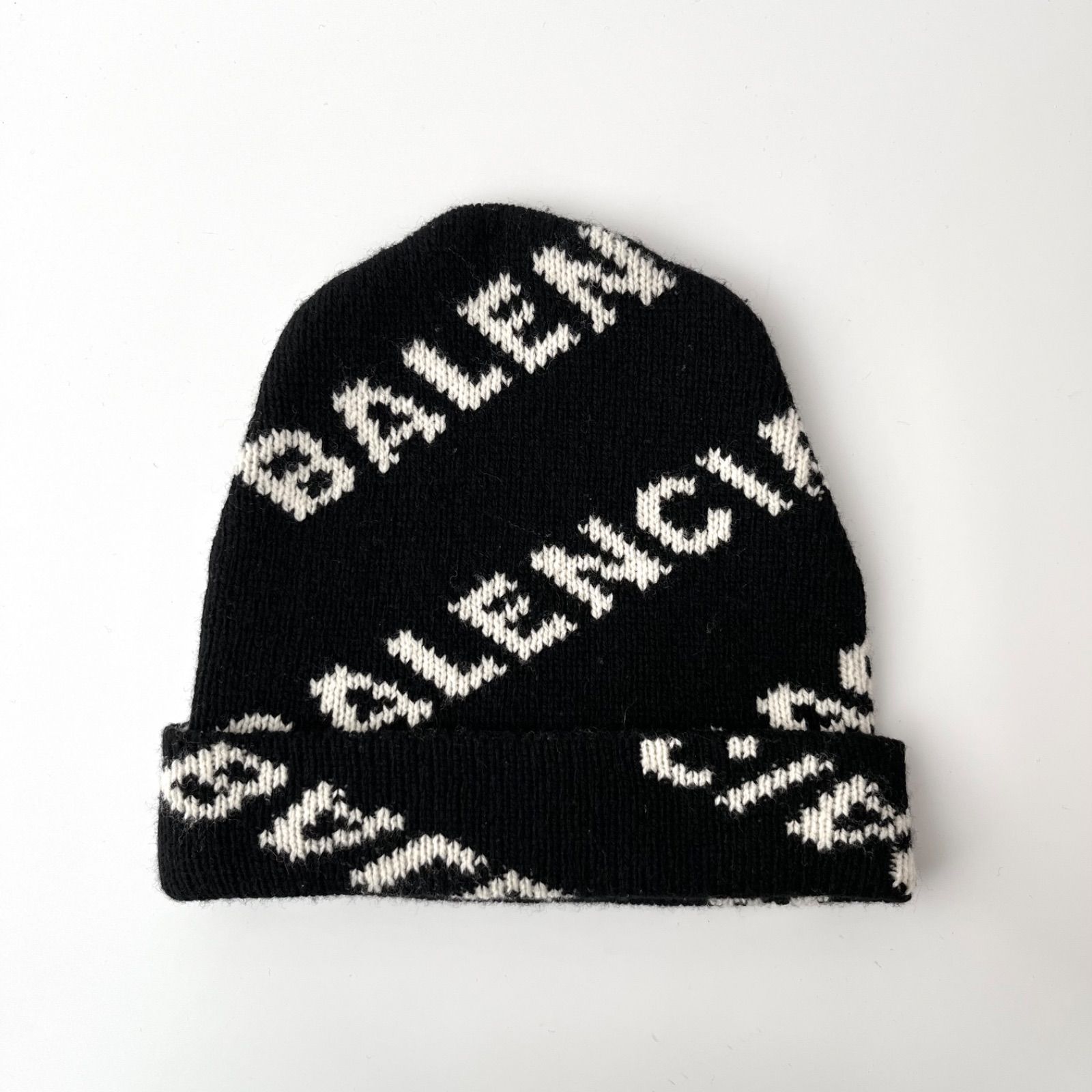 BALENCIAGA バレンシアガ ビーニー ブラック ホワイト ロゴ ニット帽