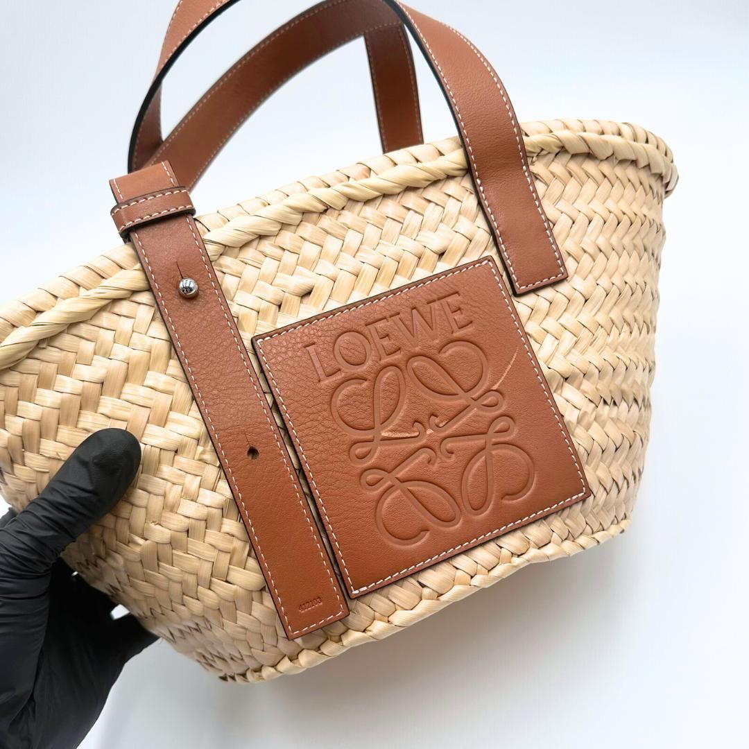 LOEWE ストロー レザーハンドバッグ 美品】Loewe ラフィア スモール バスケットバッグ ストロー