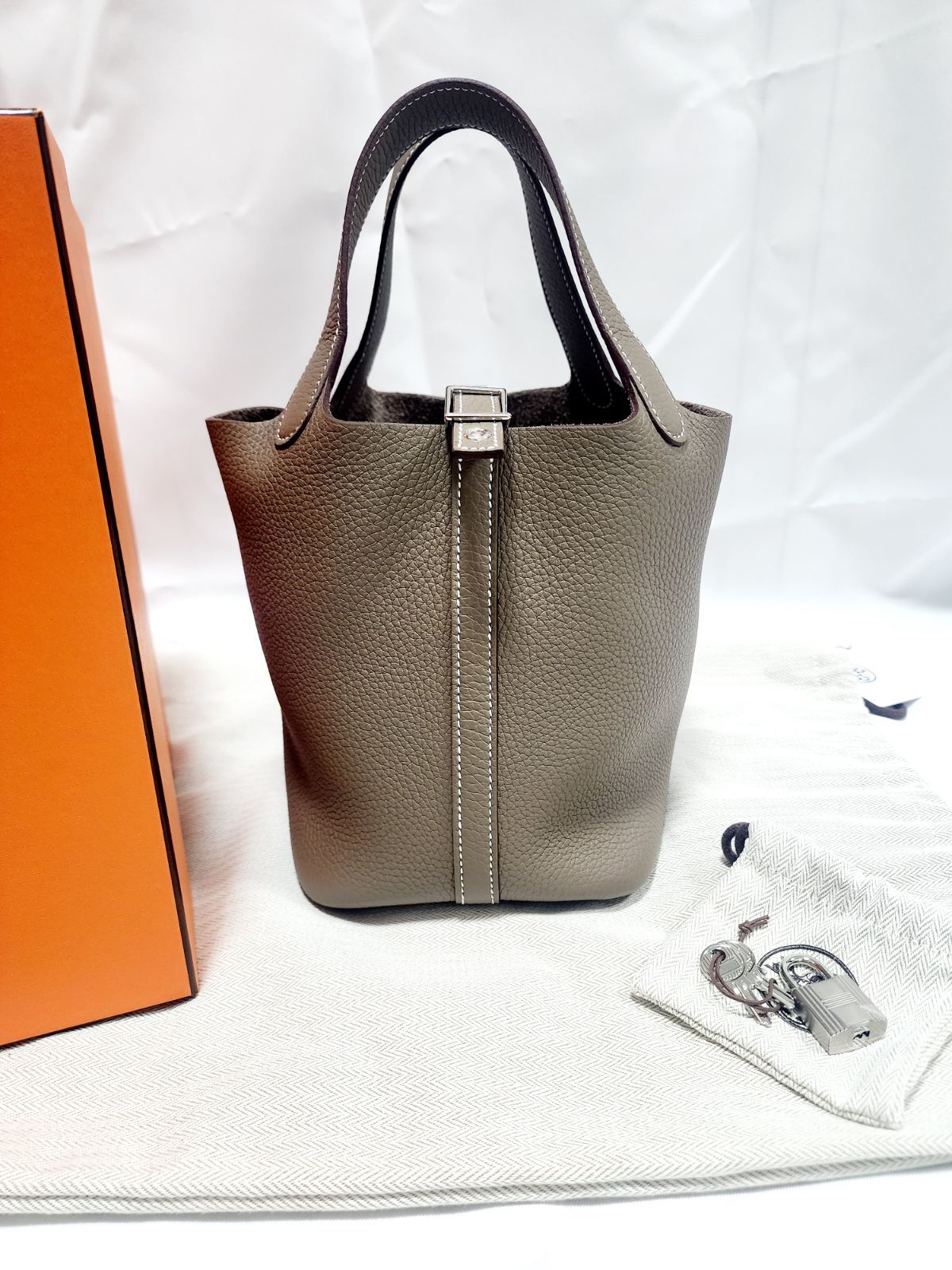 HERMES ピコタンロック PM 18 エトゥープ シルバー金具 W刻印