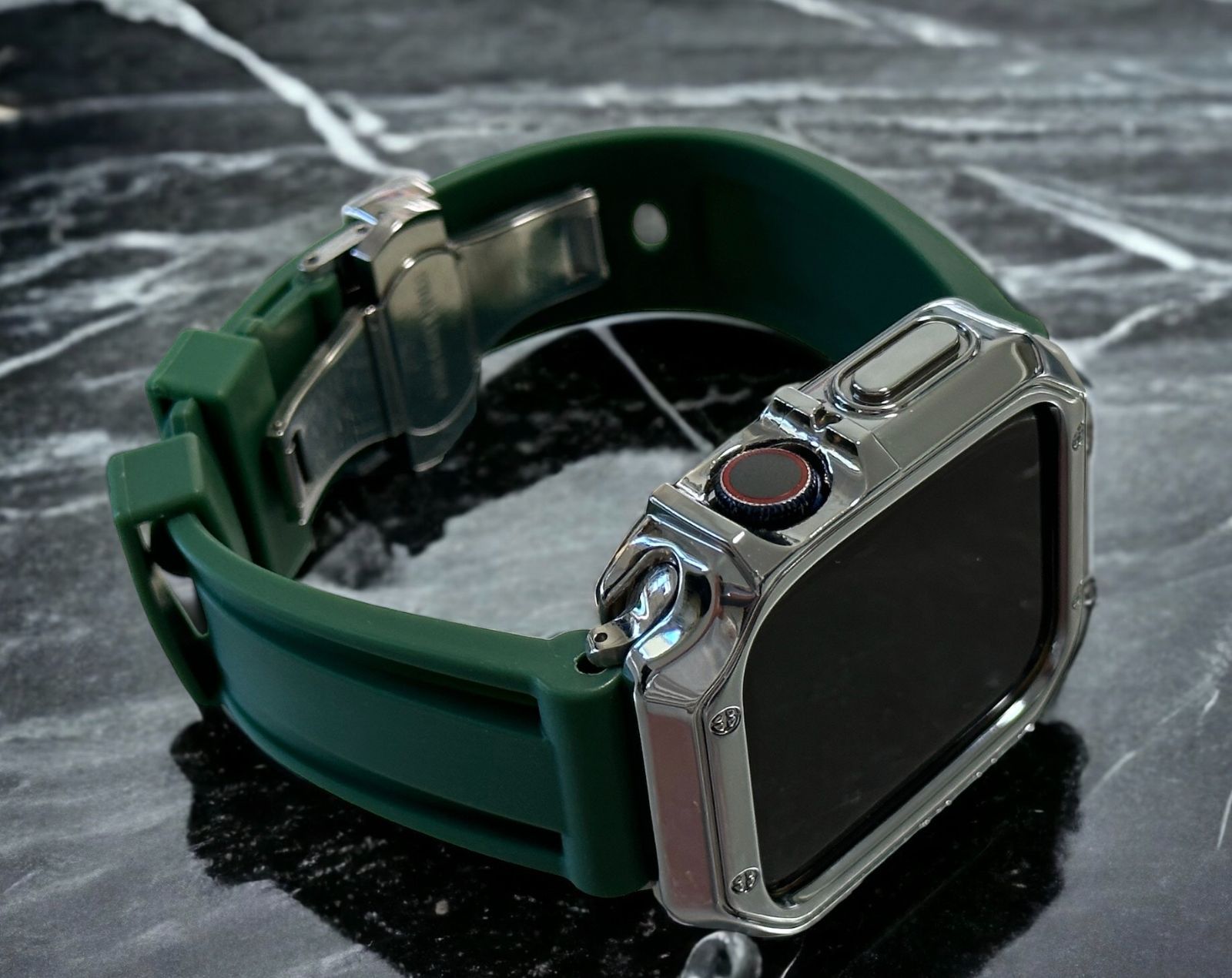 シルバーu0026グリーン アップルウォッチ ラバーベルト カバー ケース メンズ レディース 38mm 40mm 41mm 42mm 44mm 45mm  メンズ レディース Apple Watch スポーツバンド - メルカリ