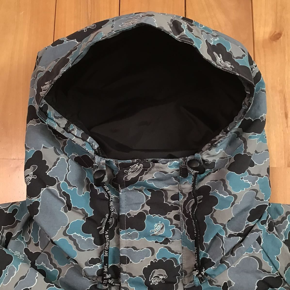 APE BAPE KAWS ツリーカモ迷彩スノボジャケットパーカーL