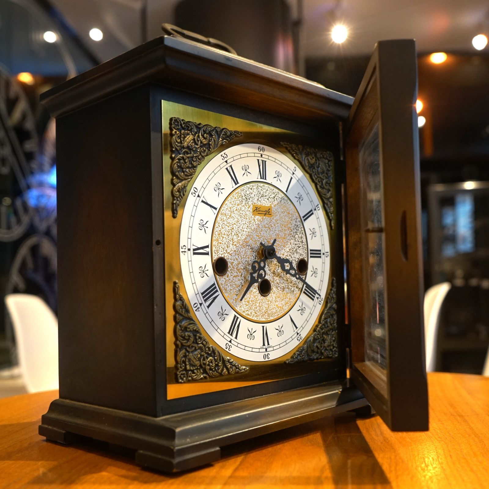 Hermle ヘルムレ 置き時計 古時計 ヴィンテージ クォーツ換装品 25-M