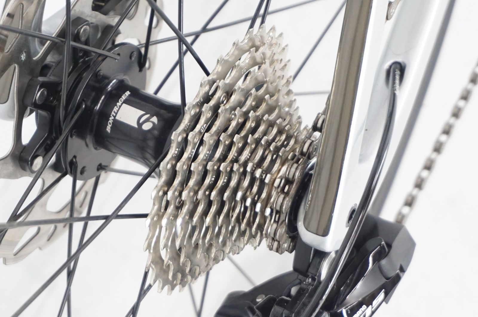 TREK トレック