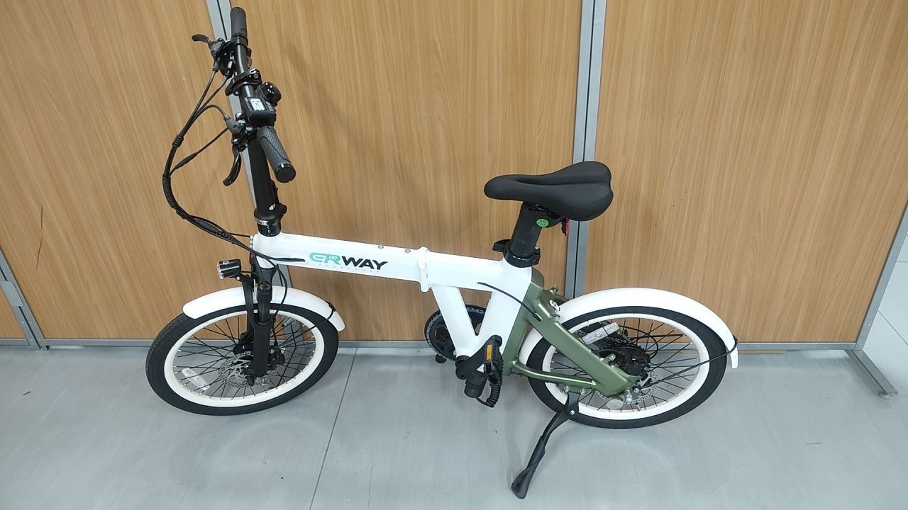リユース品 折りたたみ電動アシスト自転車 ERWAY A02 ホワイト-グリーン