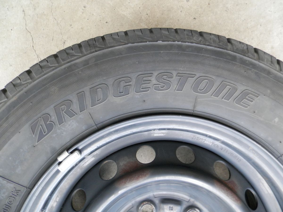 Ryuichi【値下】【送料込み】新車外し ハイエース 純正タイヤホイール 送料込み ハイエース 純正タイヤ ホイール セット Ryuichi【値下