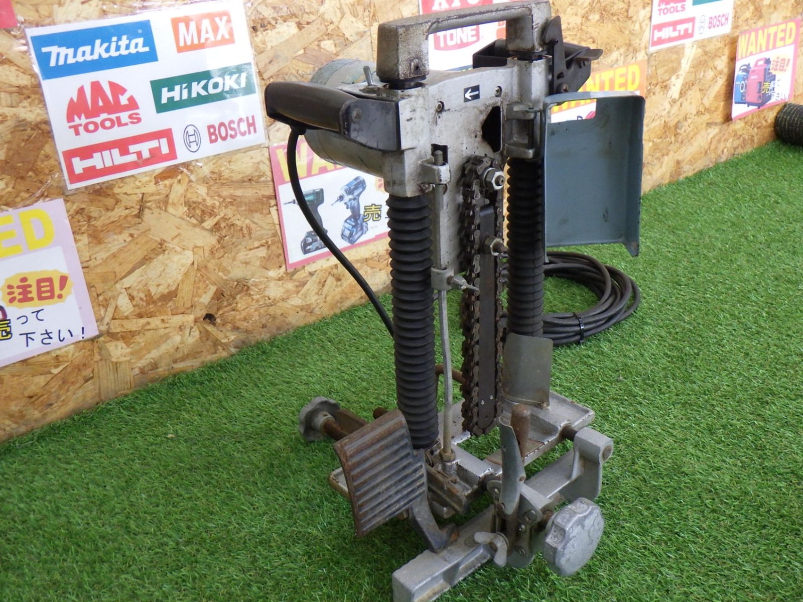 マキタ チェーンノミ 7100-B 電動工具 大工道具 穴あけ 抜き穴 品 250911 HRDEVELOPMENT_JP