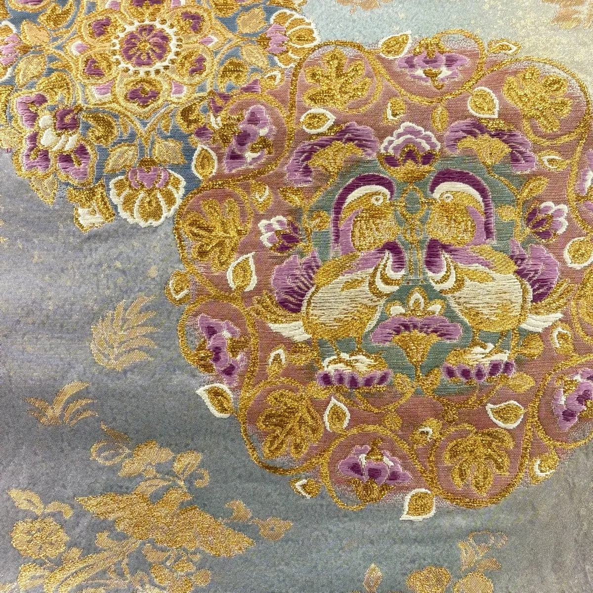 袋帯 逸品 帝王紫 落款 向かい鳥 華文 金糸 箔 灰紫 六通 正絹 【中古