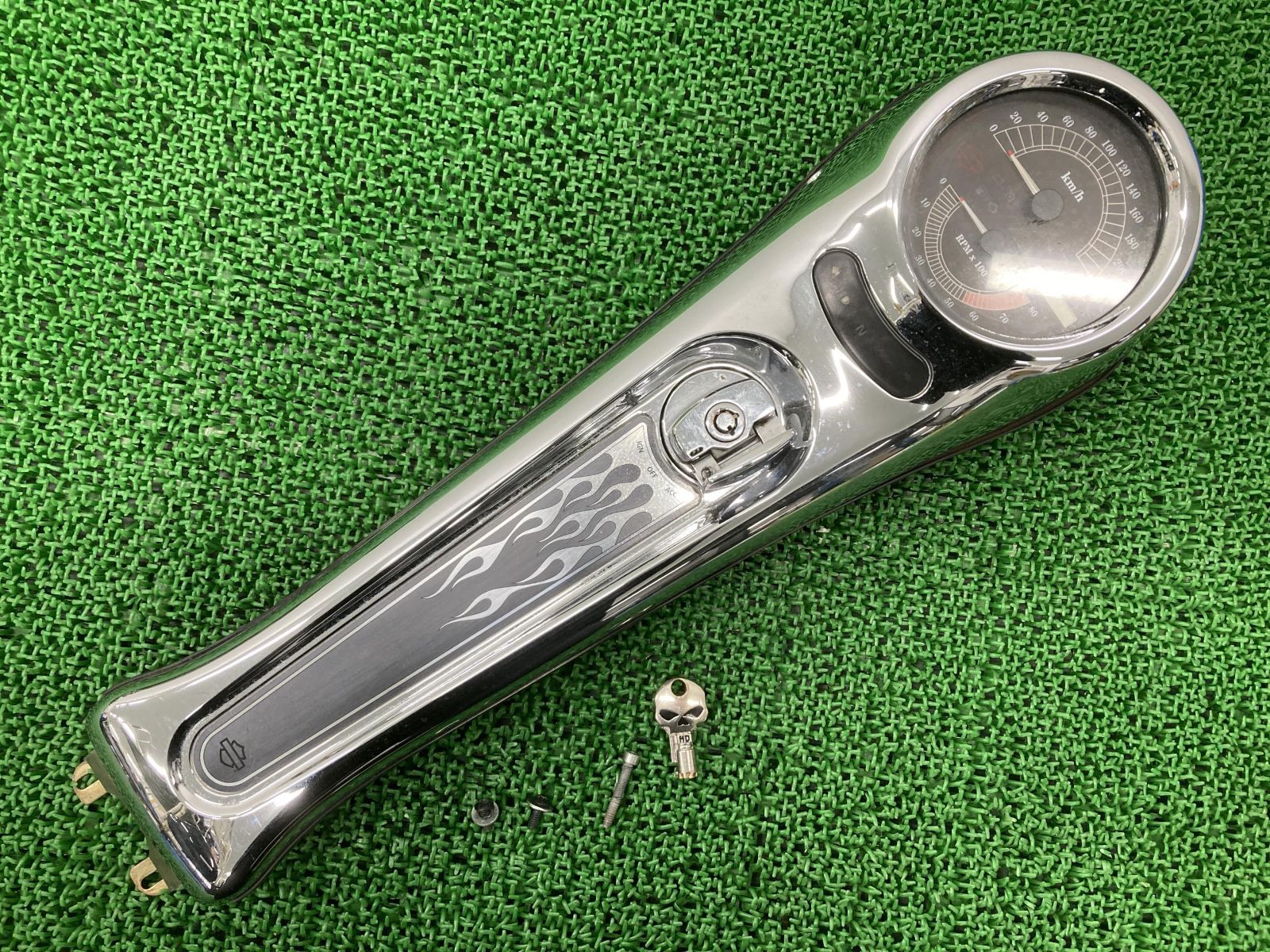 FXSTD1450 スピードメーター 71439-00 ハーレー 純正 中古 バイク 部品 ソフテイルデュース タンクコンソール ファイヤー スカル鍵付き