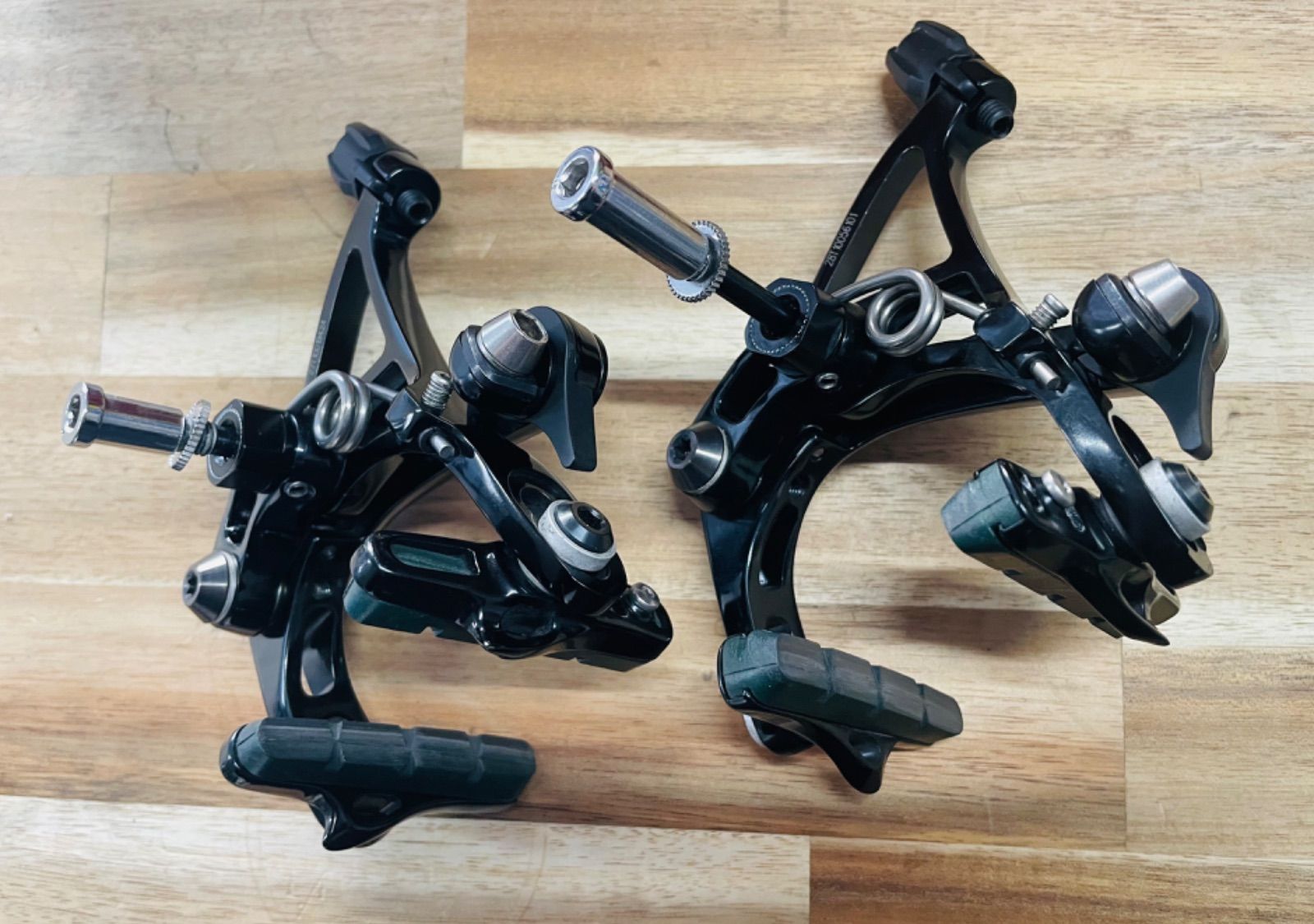 希少 SRAM RED キャリパー ブレーキ 前後 セット スラム レッド