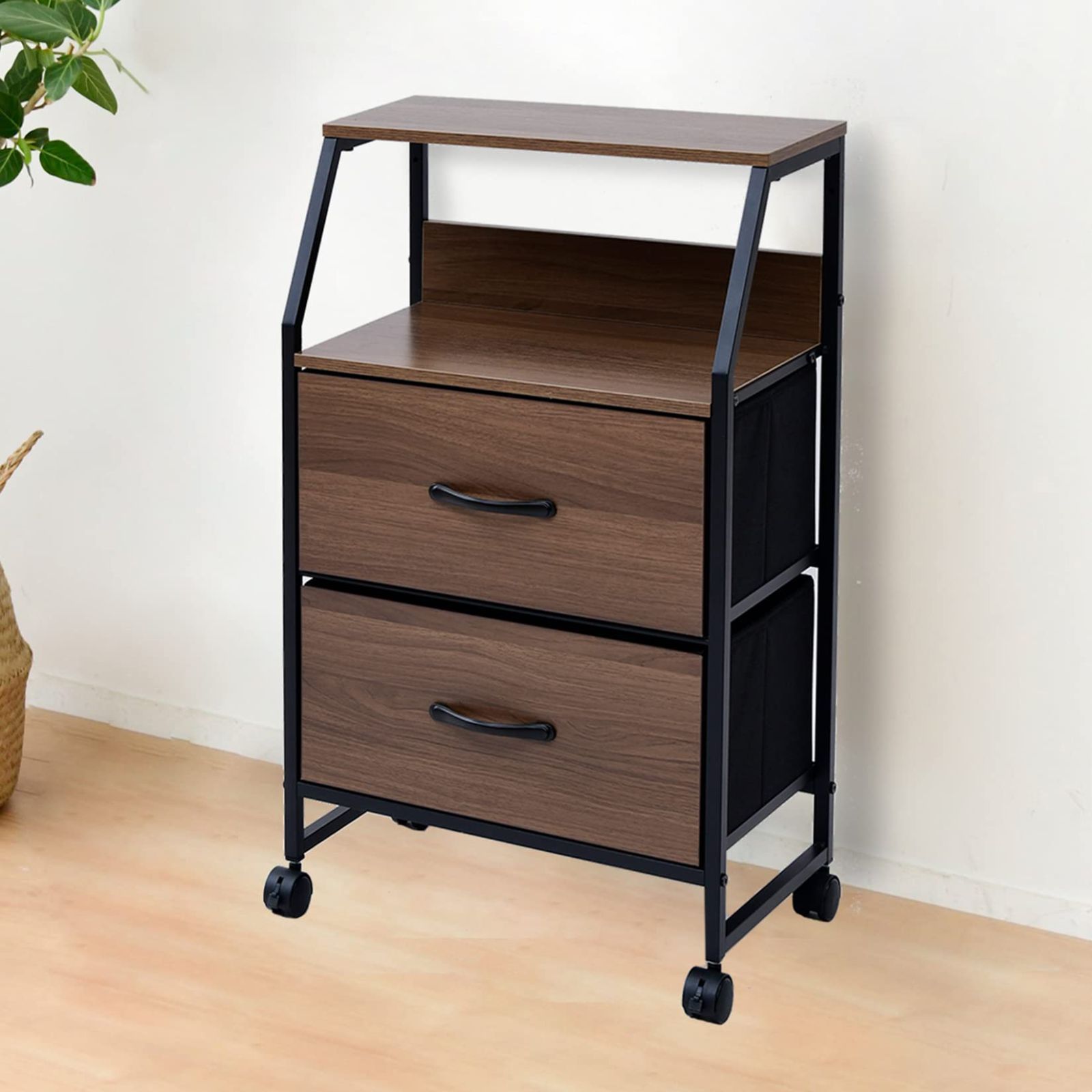 新品 カンタン組立 幅44.5×奥行29.5×高さ75cm ブラウン/ブラック 棚付き 2段 前面木製 ロボット掃除機が入る YZTL-4575T(BR/BK) (ストッパー付きキャスター) 収納 チェスト [山善]